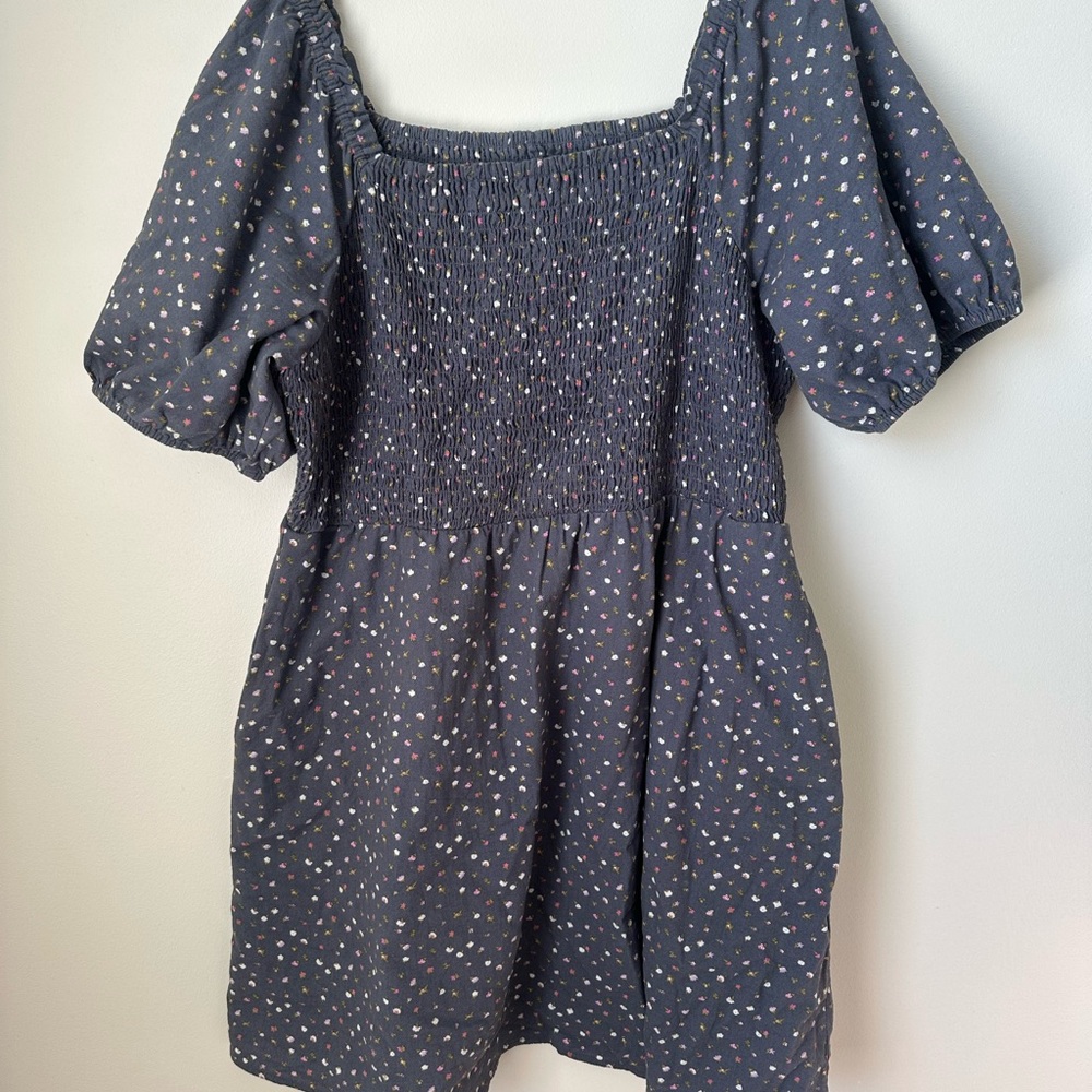 Chic Navy Puff Sleeve Dress